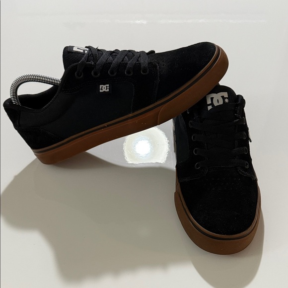 DC Other - DC Men's Anvil Casual Skate Shoe 8.5 Black Authentic